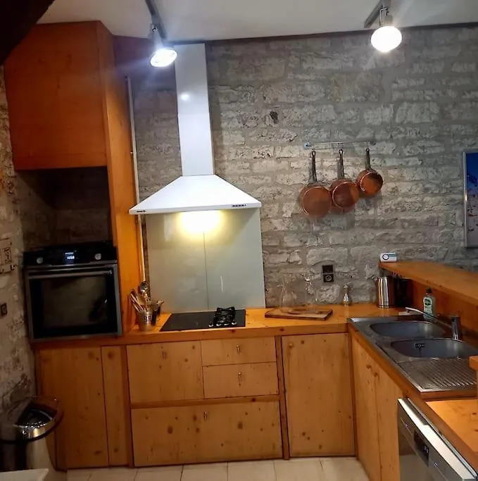 Maison Du Xveme Au Coeur Du Village Medieval Martel 0*,