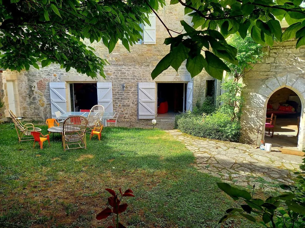 Maison Du Xveme Au Coeur Du Village Medieval Martel 0*,
